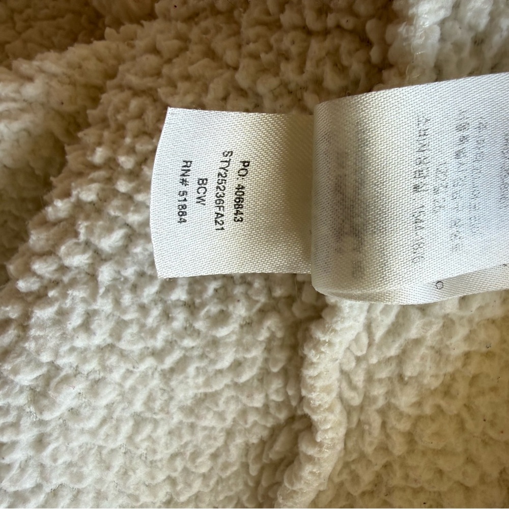 Patagonia Off-White Fleece Jacket - Picture 12 of 12